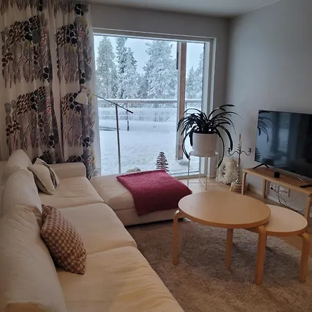 Pinewoods Apartment *
