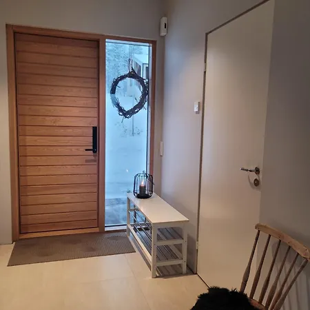 Pinewoods Apartment